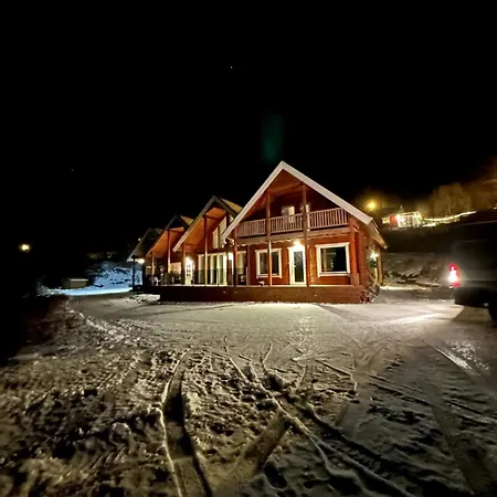 Beautiful With Sea View, Between Lyngen And Tamok 아파트